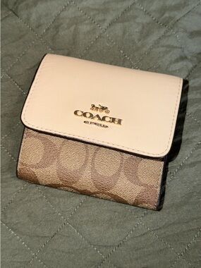Coach Compact Bifold Wallet in Pale Pink and Brown Signature Canvas